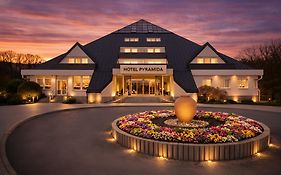 Lazensky Hotel Pyramida